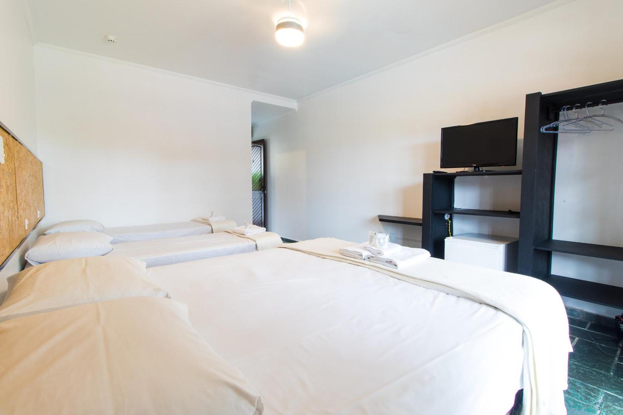 Hotelare Hotel Villa Di Capri Ubatuba Room photo